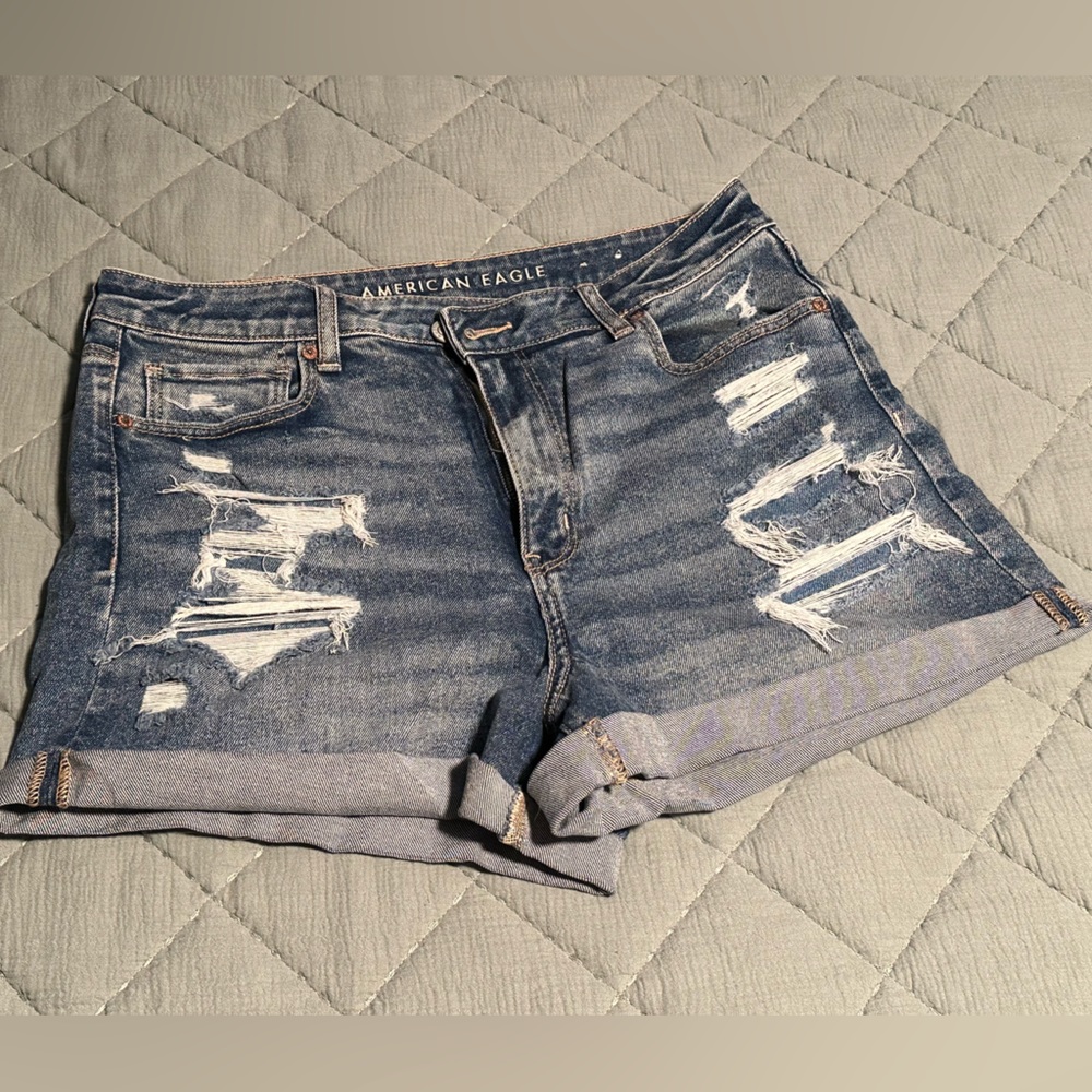 AMERICAN EAGLE DENIM SHORT Size 14